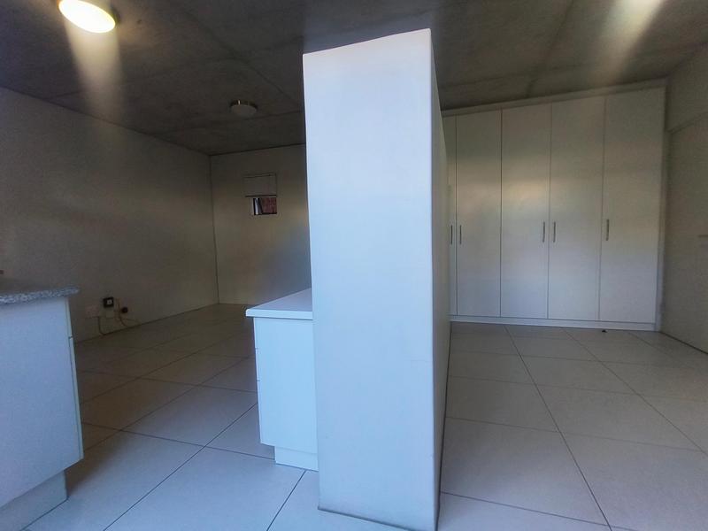 1 Bedroom Property for Sale in Observatory Western Cape